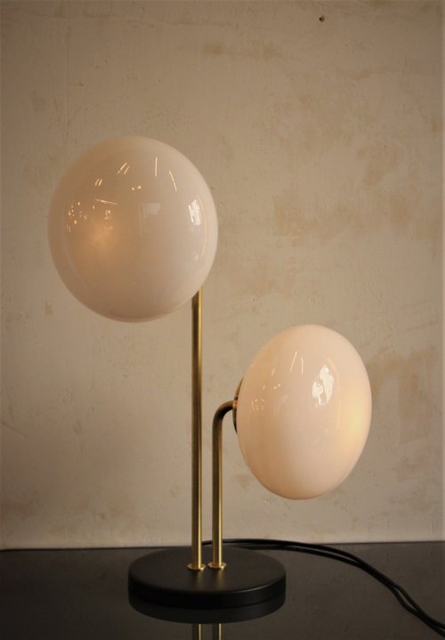 Face Off Table Lamp / Lampara Sobremesa