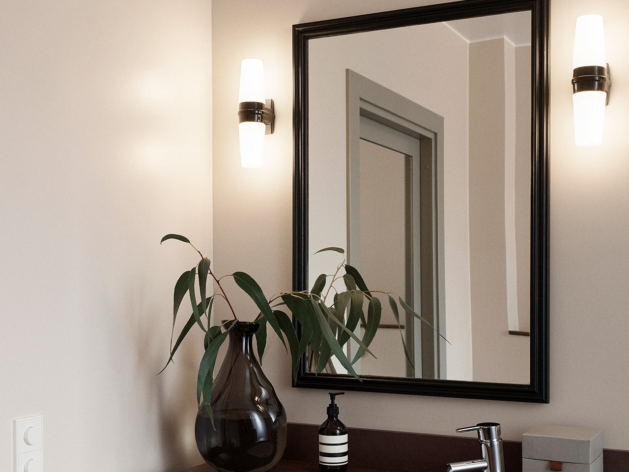 Lampara Aplique de Techo o Pared Bernadotte IFO Doble IP44