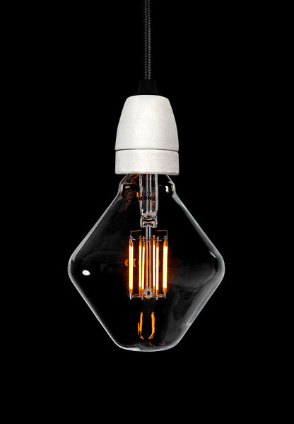 R105 Clear Dimmable LED 600LM 8W Extra Warm White 2200K